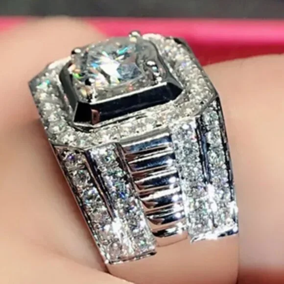 Nice XL 4.50 Ctw. Men's Diamond Ring 18K. White Gold Pltd. - Picture 5 of 5